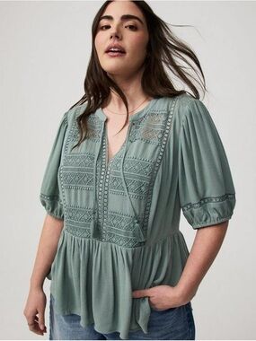 Torrid Sage Green Crinkle Gauze Boho Top